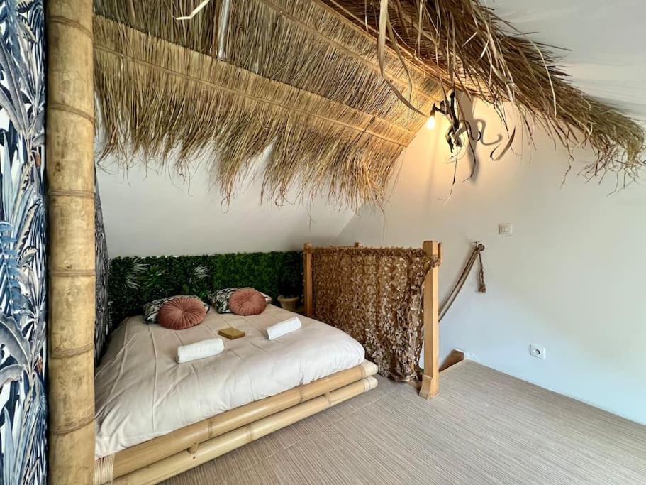 Nuit Dans La Jungle - Love Room Souppes-sur-Loing Exteriér fotografie