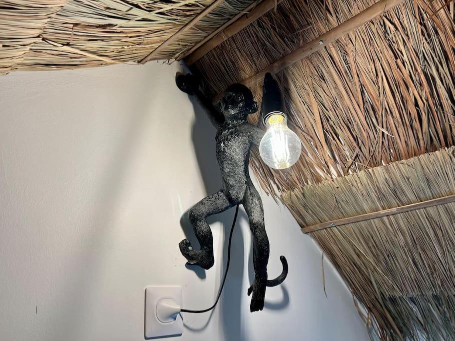 Nuit Dans La Jungle - Love Room Souppes-sur-Loing Exteriér fotografie