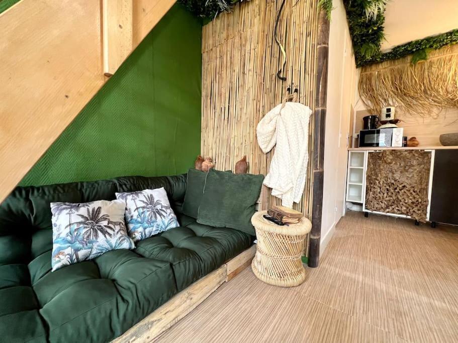 Nuit Dans La Jungle - Love Room Souppes-sur-Loing Exteriér fotografie